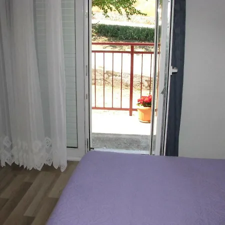 Sparada Mladen Apartment Grebastica