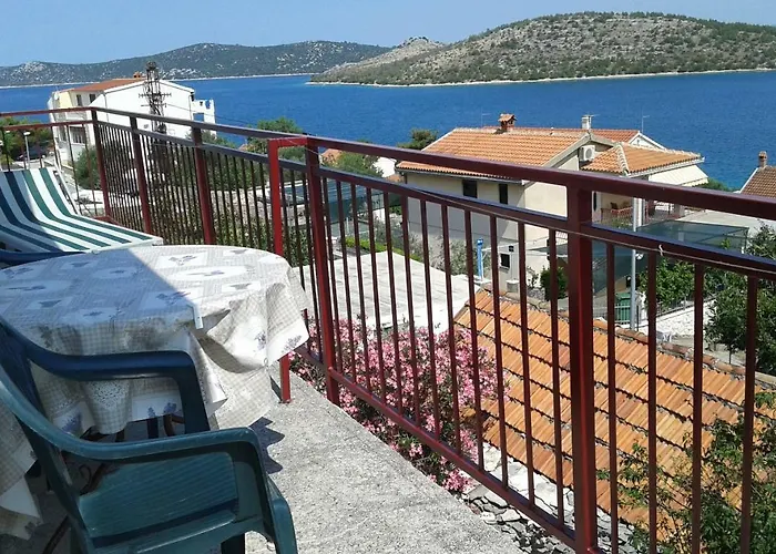 Sparada Mladen Apartman Grebastica